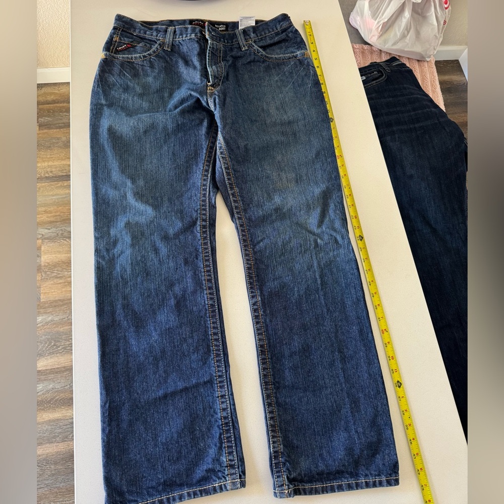 ARIAT M4 relaxed Boot cut Men’s Jeans 34 I 32